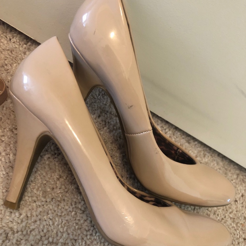 Size 8 nude heels